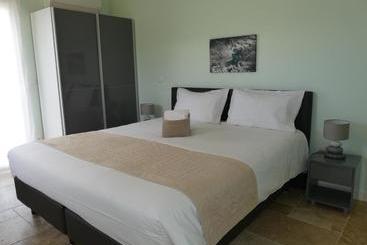 تختخواب و صبحانه Maison D  Hôtes L Aria Mezzana