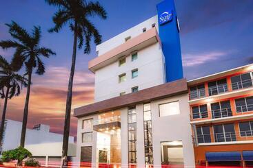 هتل Sleep Inn Villahermosa