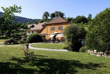 تختخواب و صبحانه Maison D'hôtes & Spa La Scierie