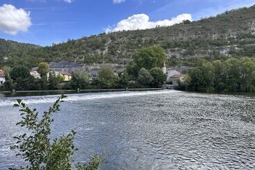 پانسیون Les Hauts De Saulies
