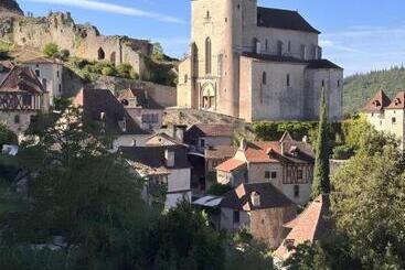 پانسیون Les Hauts De Saulies