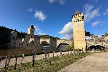 پانسیون Les Hauts De Saulies