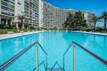 Cannes Marina Appart Hotel Mandelieu