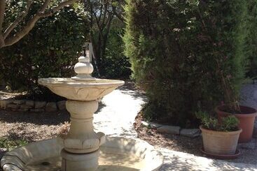 پانسیون Le Patio Fleuri