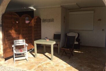 پانسیون Le Patio Fleuri