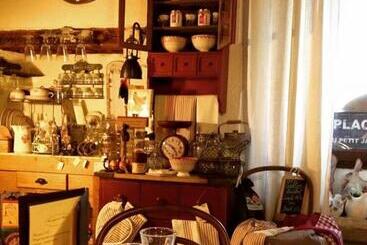 پانسیون Maison & Tartine