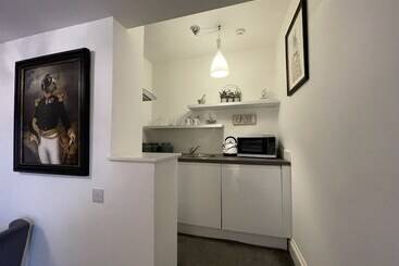 هتل The Townhouse Boutique