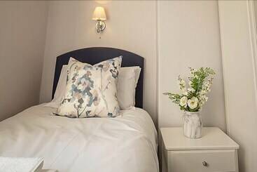 پانسیون Anabelle's Guest House