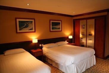 旅馆 Waterhouse Inn