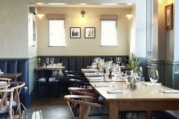 هاستل José Pizarro The Swan Inn