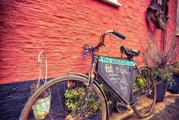 هاستل The Watergate Inn