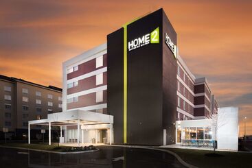 هتل Home2 Suites By Hilton Newark Airport