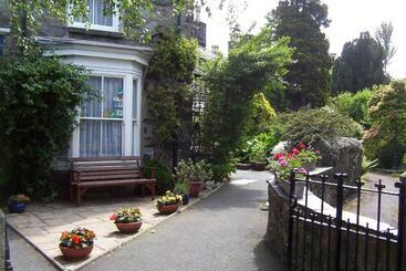 پانسیون Ivy House B&b