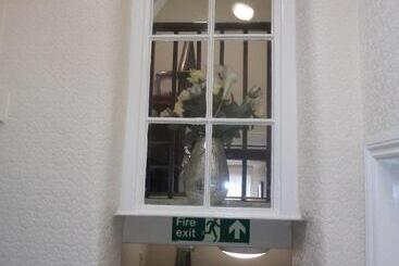 پانسیون Ivy House B&b