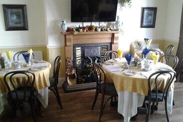 پانسیون No. 9 Guest House