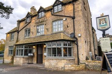 فندق صغير The Bell & Stuart House