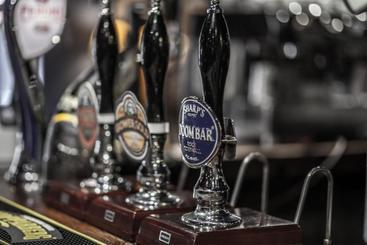 هاستل The Kings Head Inn