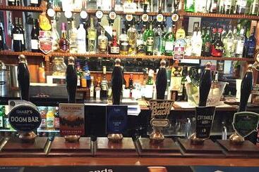 هاستل The New Court Inn