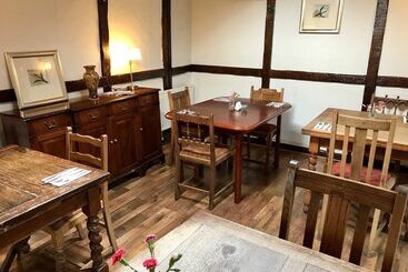 هاستل The New Court Inn