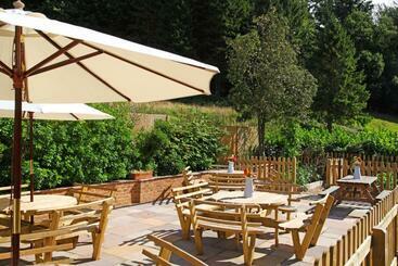 هاستل The Plough Inn