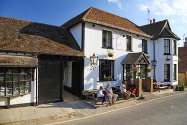 هاستل The Plough Inn