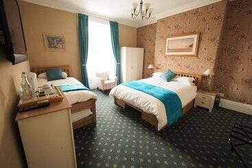 تختخواب و صبحانه Cowrie Guest House