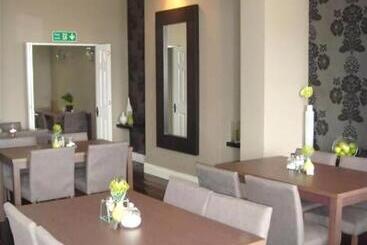 膳宿费 Astala Lodge