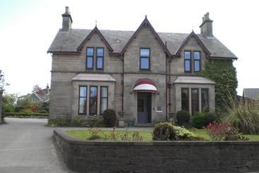 پانسیون Moraydale Guest House