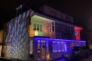 پانسیون The Bayridge Guest House