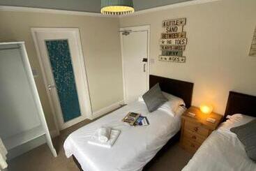 پانسیون The Bayridge Guest House