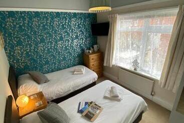 پانسیون The Bayridge Guest House