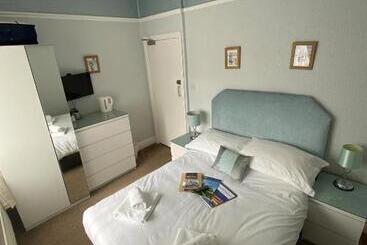پانسیون The Bayridge Guest House