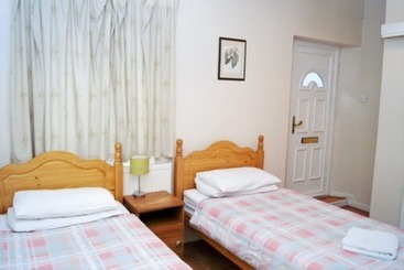پانسیون The Dharma Lodge
