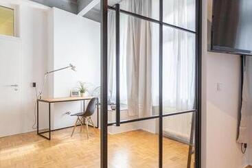 پانسیون Green Residence Boutique Lofts & Villa