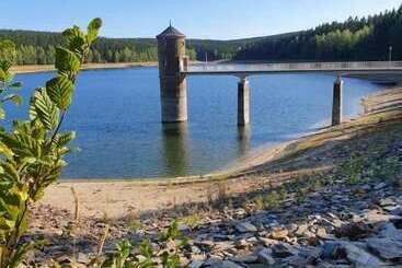 ペンション Gastehaus Hutweide