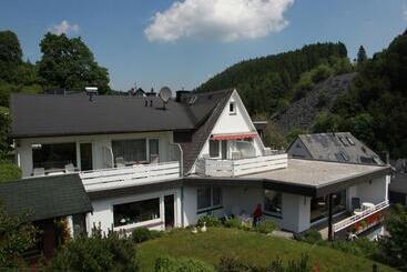 پانسیون Gästehaus Kramer   Emde
