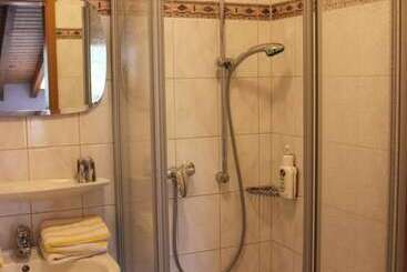 پانسیون Landgasthof Hotel Sauer