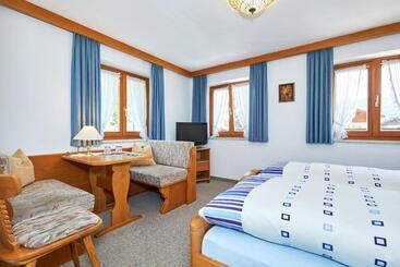 پانسیون Landhaus Lengg
