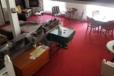 تختخواب و صبحانه Maria S Garden And Inn