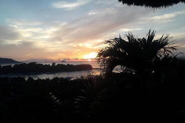 پانسیون Villa Manouria Marcel