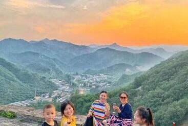 پانسیون Encounter Garden Great Wall Holiday Guesthouse
