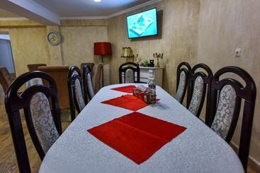 پانسیون Noblesse House Deva