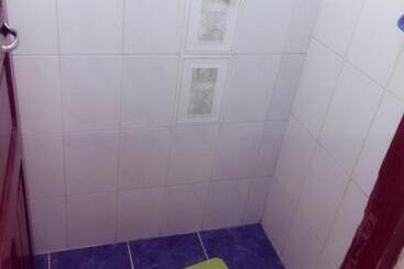 هاستل Hostal La Roca Uyuni