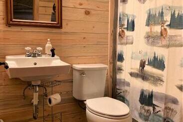 旅馆 Yellowstone Cutthroat Guest Ranch