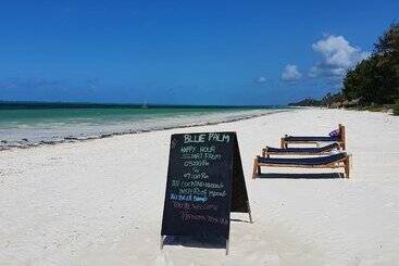 تختخواب و صبحانه Blue Palm Zanzibar