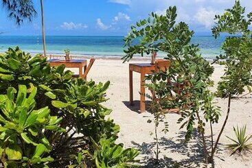 تختخواب و صبحانه Blue Palm Zanzibar