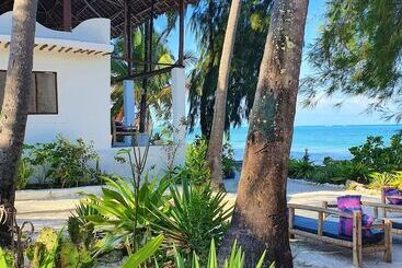 تختخواب و صبحانه Blue Palm Zanzibar