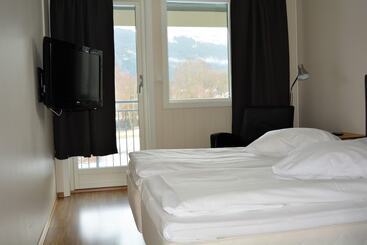 پانسیون Førde Gjestehus Og Camping