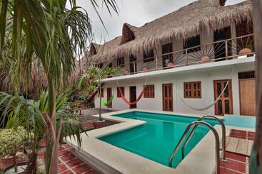 پانسیون Hostal Nibuni Palomino