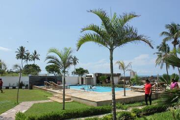 Villa Dahl Beach Resort